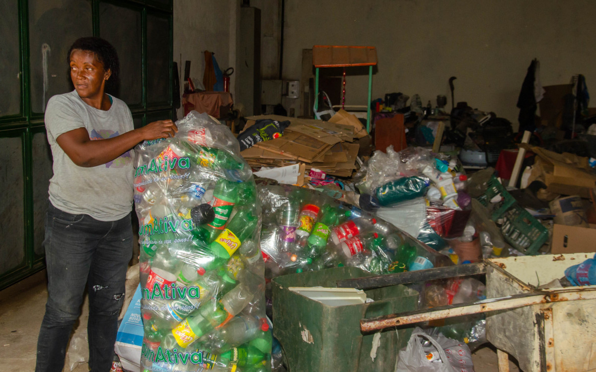 Durante a visita, os estudantes conhecerão de perto o funcionamento da cooperativa, que desde 2014 atua na coleta e recuperação de materiais recicláveis
