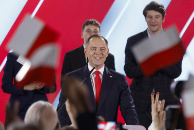 Candidato nacionalista vence segundo turno presidencial na Polônia