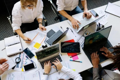 Direitos dos trabalhadores enfrentam 'crescente crise mundial', indica relatório