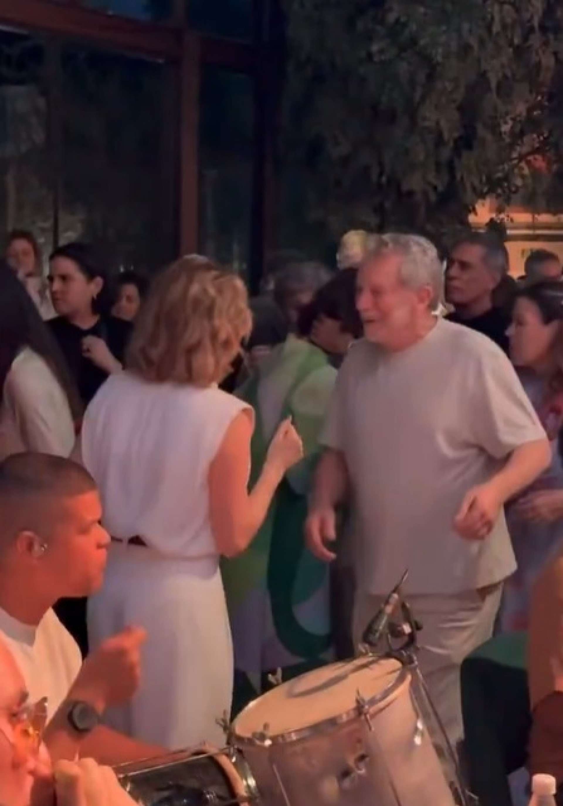 Debora Bloch e o pai, Jonas - Reprodução de vídeo