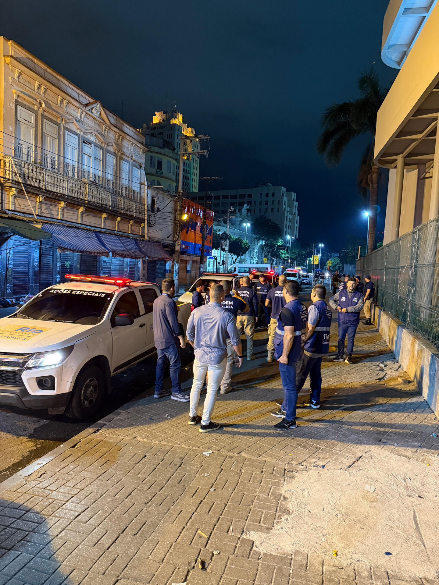 Operação impediu a montagem do comércio irregular na região - Divulgação/Prefeitura do Rio