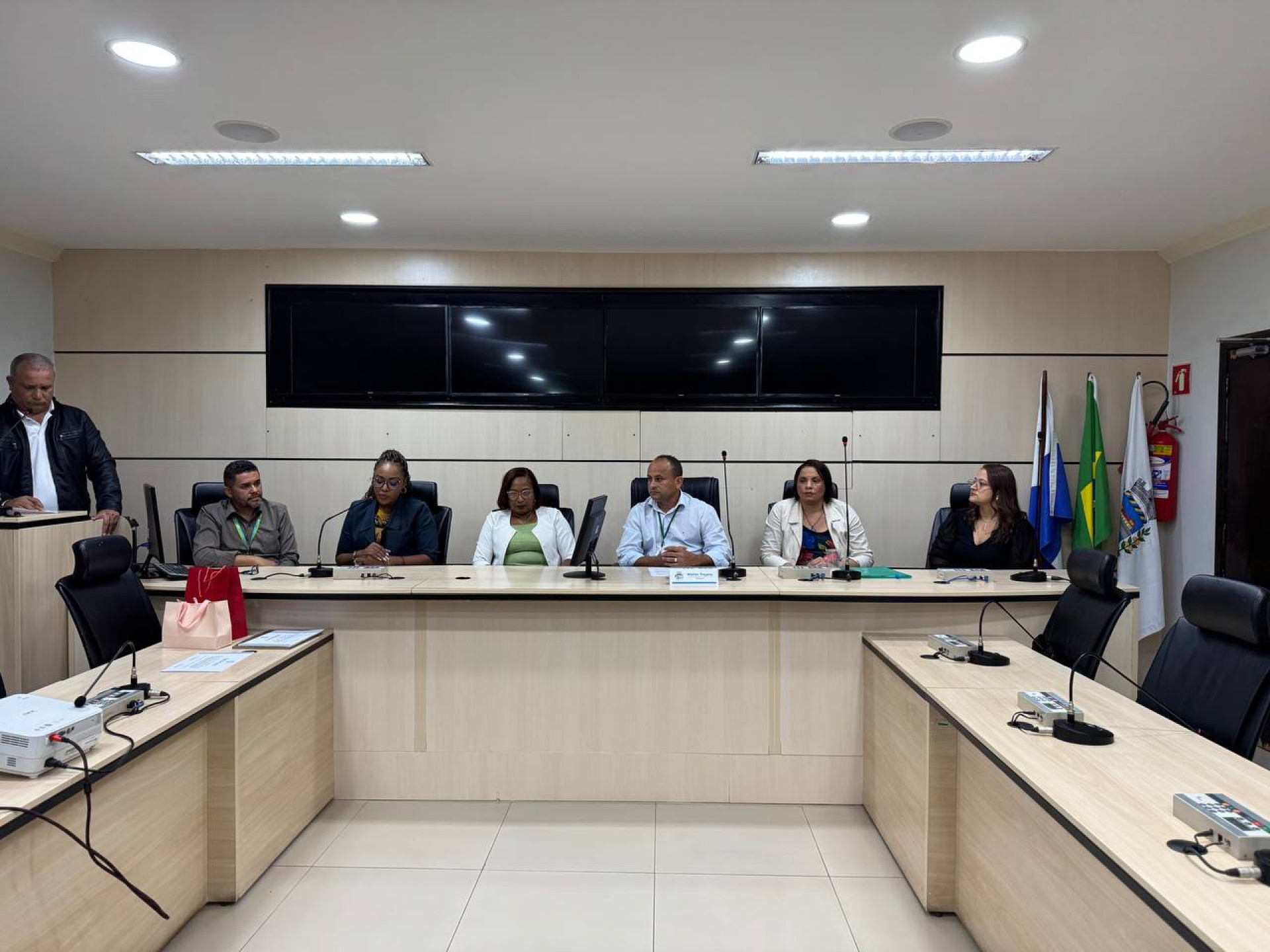 Com o tema "Ser Assistente Social em Japeri: resist&ecirc;ncia, compromisso e direitos", evento aconteceu na C&acirc;mara de Vereadores - Divulga&ccedil;&atilde;o / PMJ