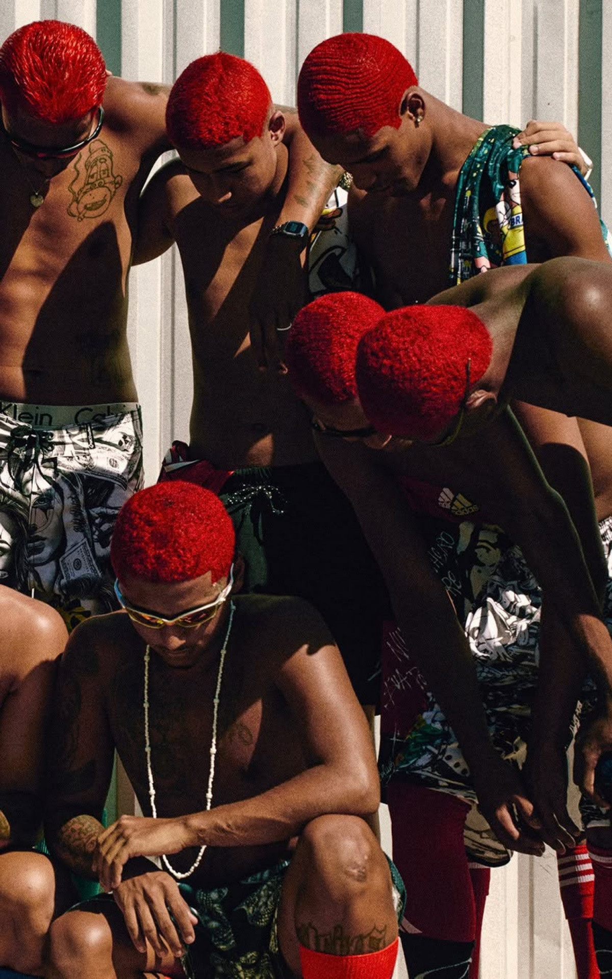 Oruam em uma das fotos para a revista britânica 'Dazed' - Reprodução/Instagram @dazed