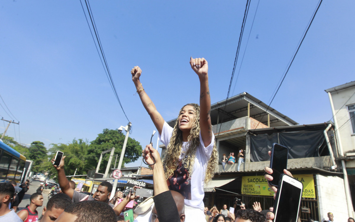 Saída de Poze do Rodo da prisão, nesta terça-feira (03).
