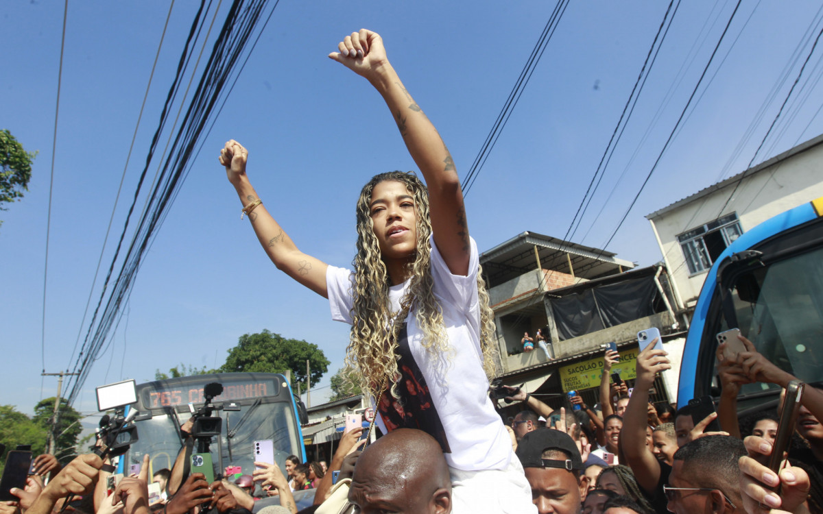Saída de Poze do Rodo da prisão, nesta terça-feira (03).