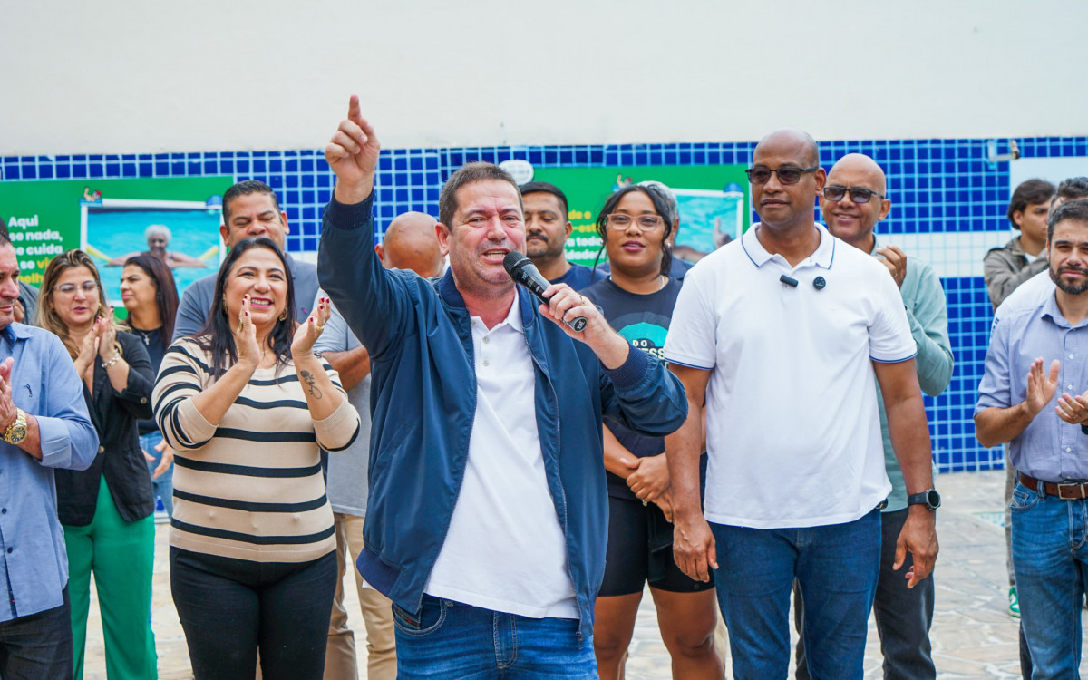 refeito Léo Vieira comemorou a entrega do novo equipamento 