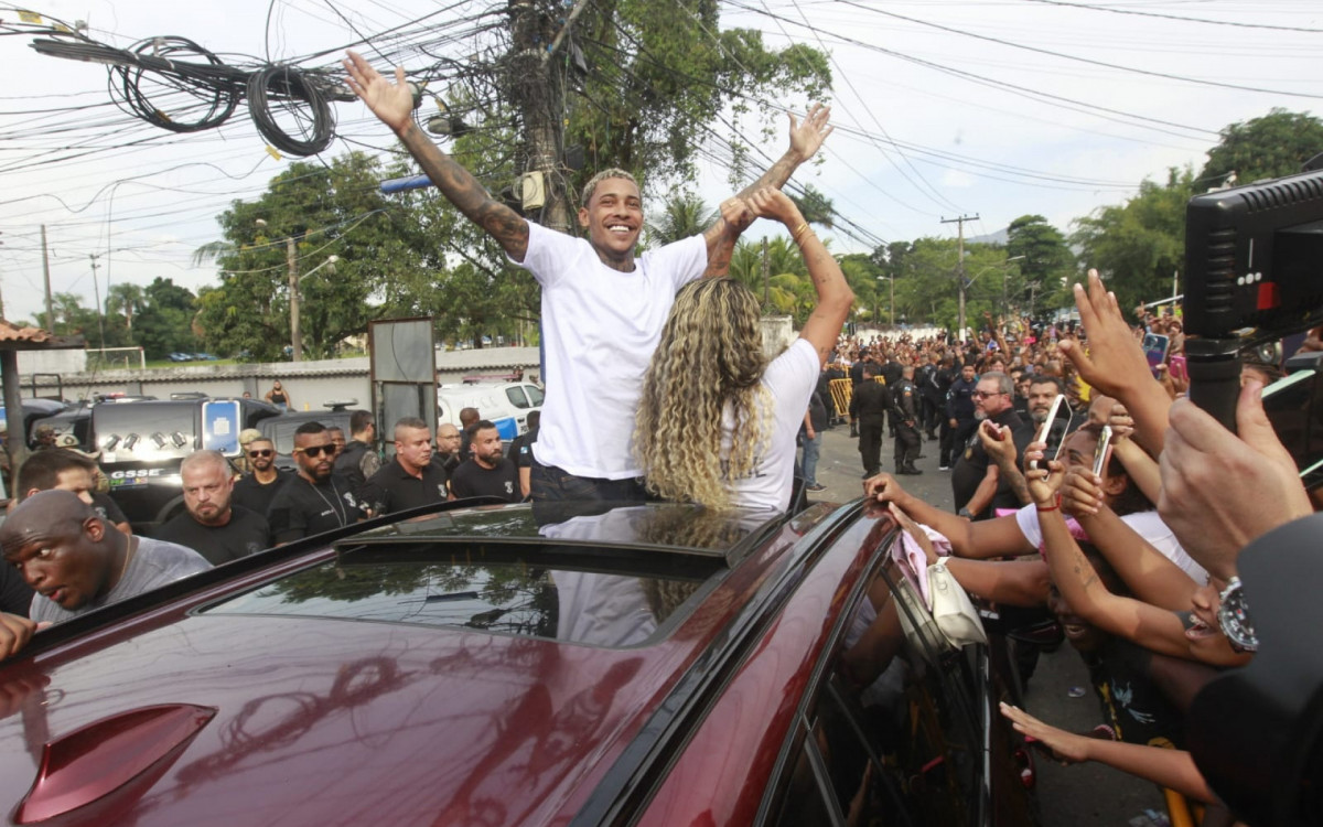 MC Poze do Rodo após cinco dias preso por ligação com facção criminosa