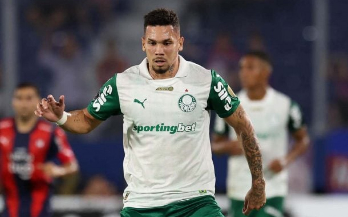Palmeiras avalia nova cirurgia para Paulinho ap&oacute;s o Mundial de Clubes