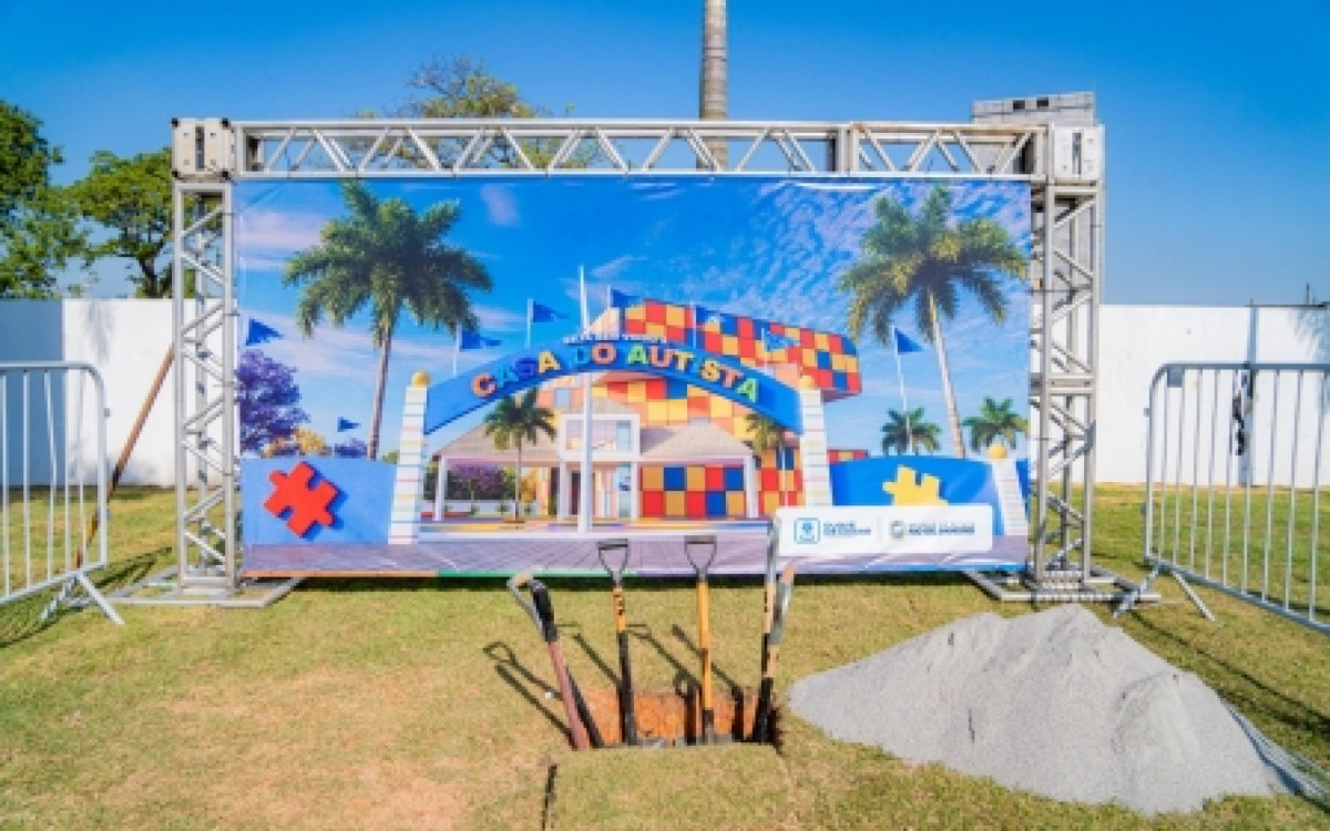 Duque de Caxias lança pedra fundamental da Casa do Autista