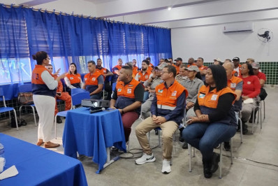 Japeri capacita agentes da Defesa Civil para acolhimento em emergências