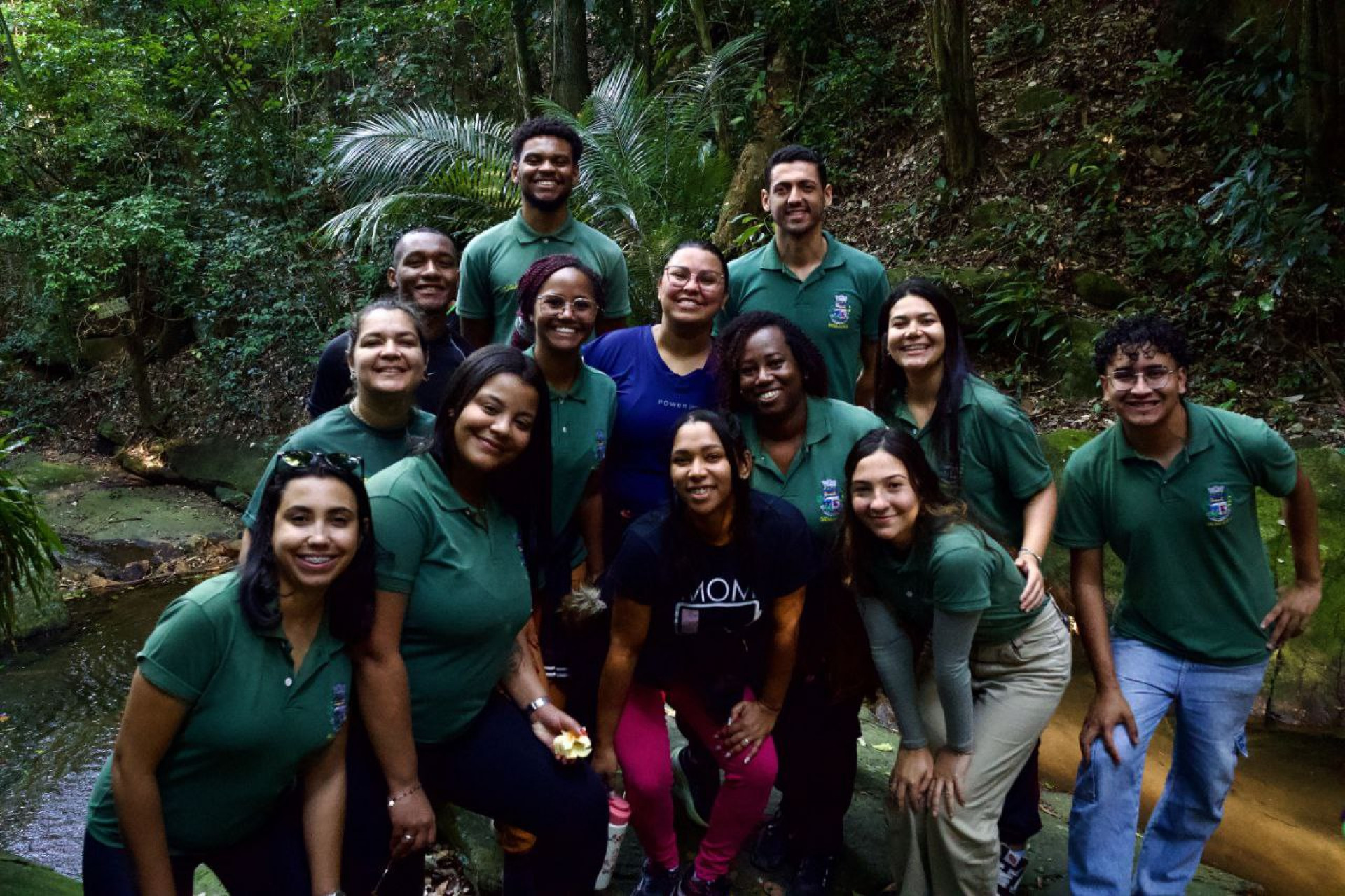A atividade fez parte da programa&ccedil;&atilde;o da Semana do Meio Ambiente e teve como cen&aacute;rio a APA Pico da Coragem - Divulga&ccedil;&atilde;o / PMJ