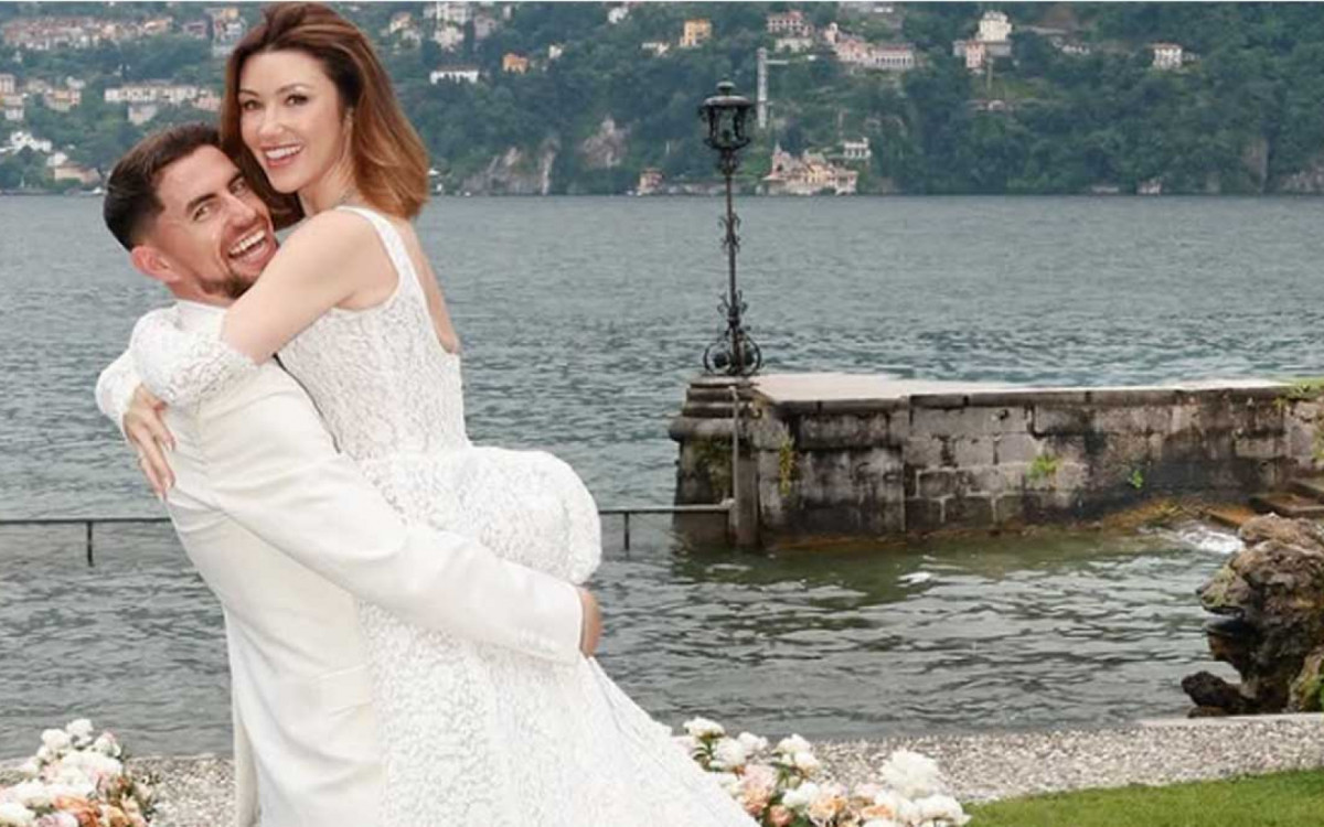Perto de assinar com o Flamengo, Jorginho se casou com Catherine Harding em cerimônia na Itália