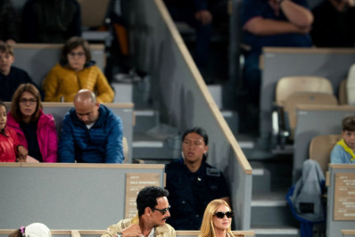 Marina Ruy Barbosa e Rodrigo Santoro são flagrados em partida de tênis em Paris