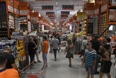 Nova filial de atacarejo oferece vagas de emprego em São Gonçalo