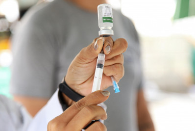 Post enganoso usa estudo não revisado para atacar vacina contra gripe