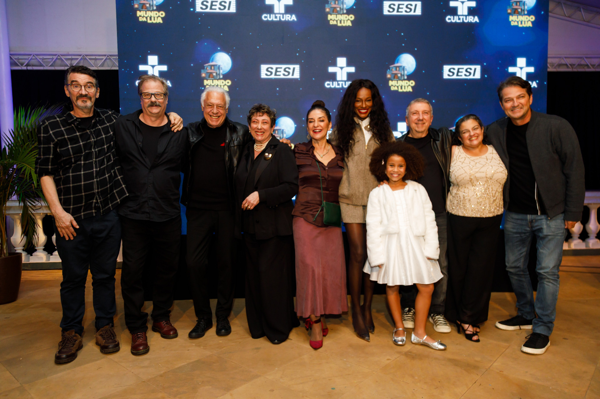 Elenco de 'Mundo da Lua' se reúne em São Paulo - Patrícia Devoraes/Brazil News