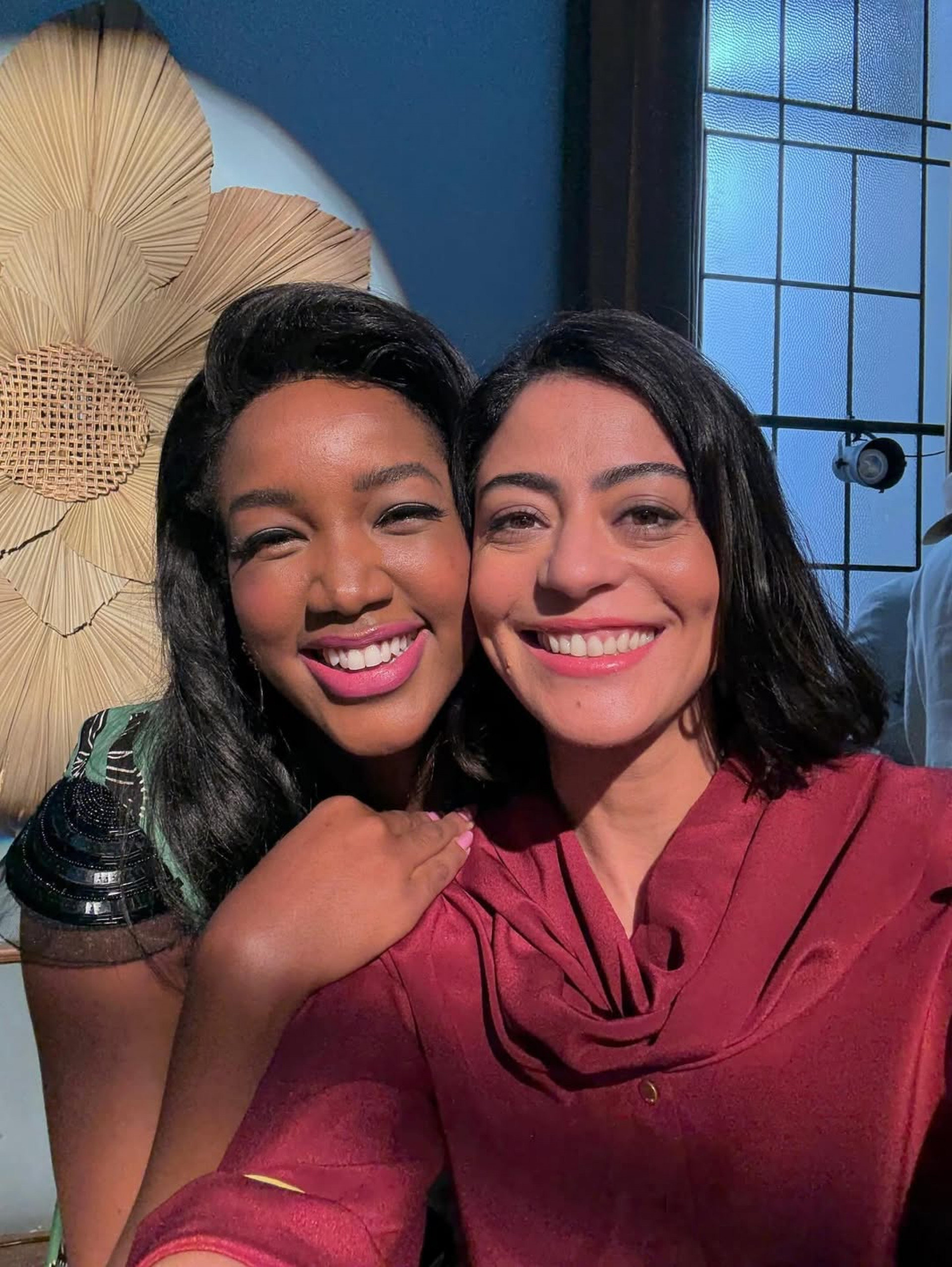 Carol Castro elogiou participação de Iza em 'Garota do Momento' - Reprodução/Instagram 