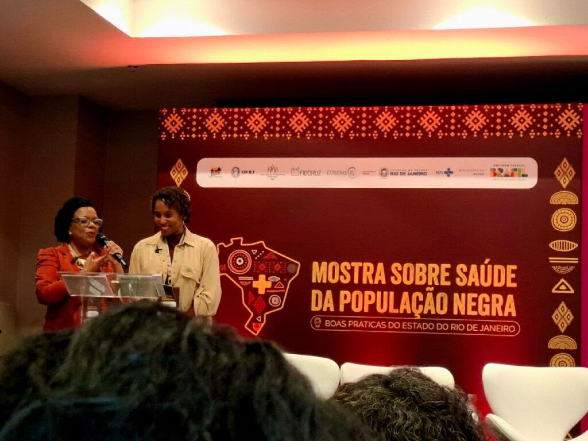 Premia&ccedil;&atilde;o na Mostra Estadual de Boas Pr&aacute;ticas em Sa&uacute;de da Popula&ccedil;&atilde;o Negra - Ascom 