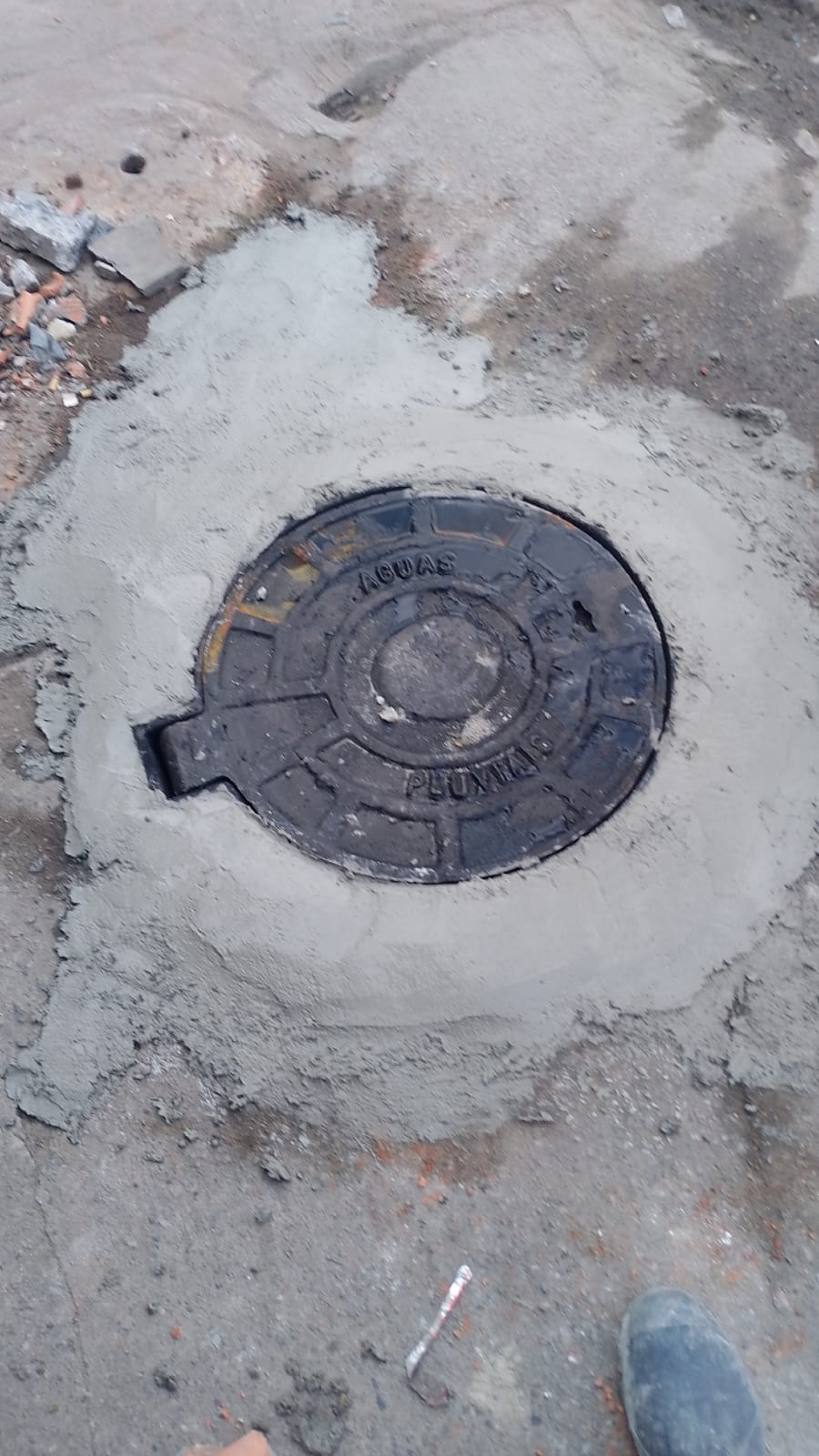 Durante as a&ccedil;&otilde;es e limpeza, a Prefeitura tamb&eacute;m restaurou as entradas onde ficam as tampas dos bueiros - Divulga&ccedil;&atilde;o / PMBR