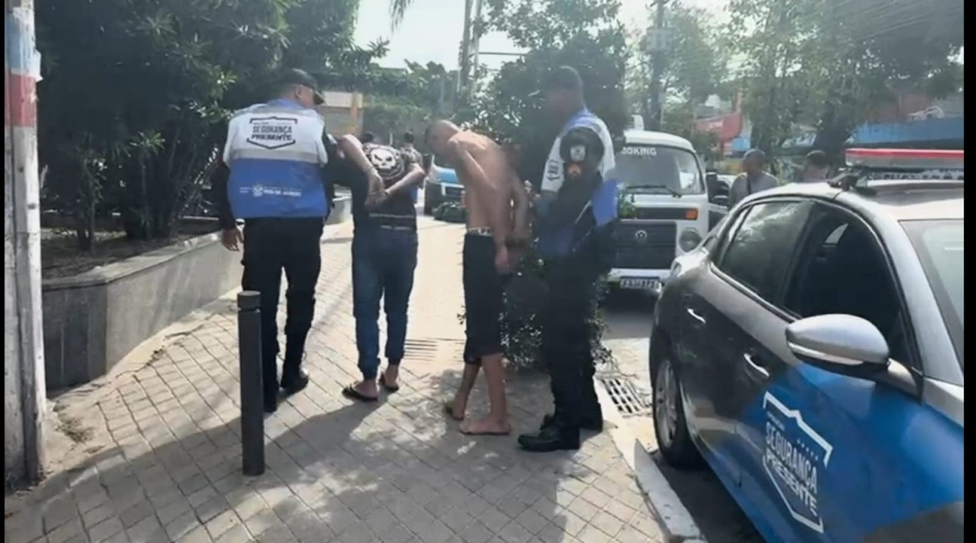 Agentes do Segurança Presente prende Rafael Lennon Baptista por roubo de kombi - Divulgação / Segov