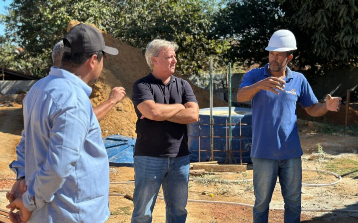 Prefeito Alexandre Martins (REP) visita escolas municipais em obras e acompanha melhorias na infraestrutura educacional