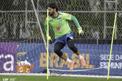 Alisson afirma que simples presença de Ancelotti mudou ambiente na Seleção: ‘Privilégio’