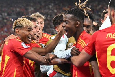 Espanha vence a França em jogaço de nove gols e vai à final da Liga das Nações