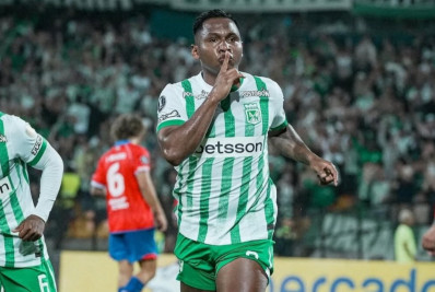 Vasco tentou contratar Hinestroza e buscará apostas para fortalecer o elenco