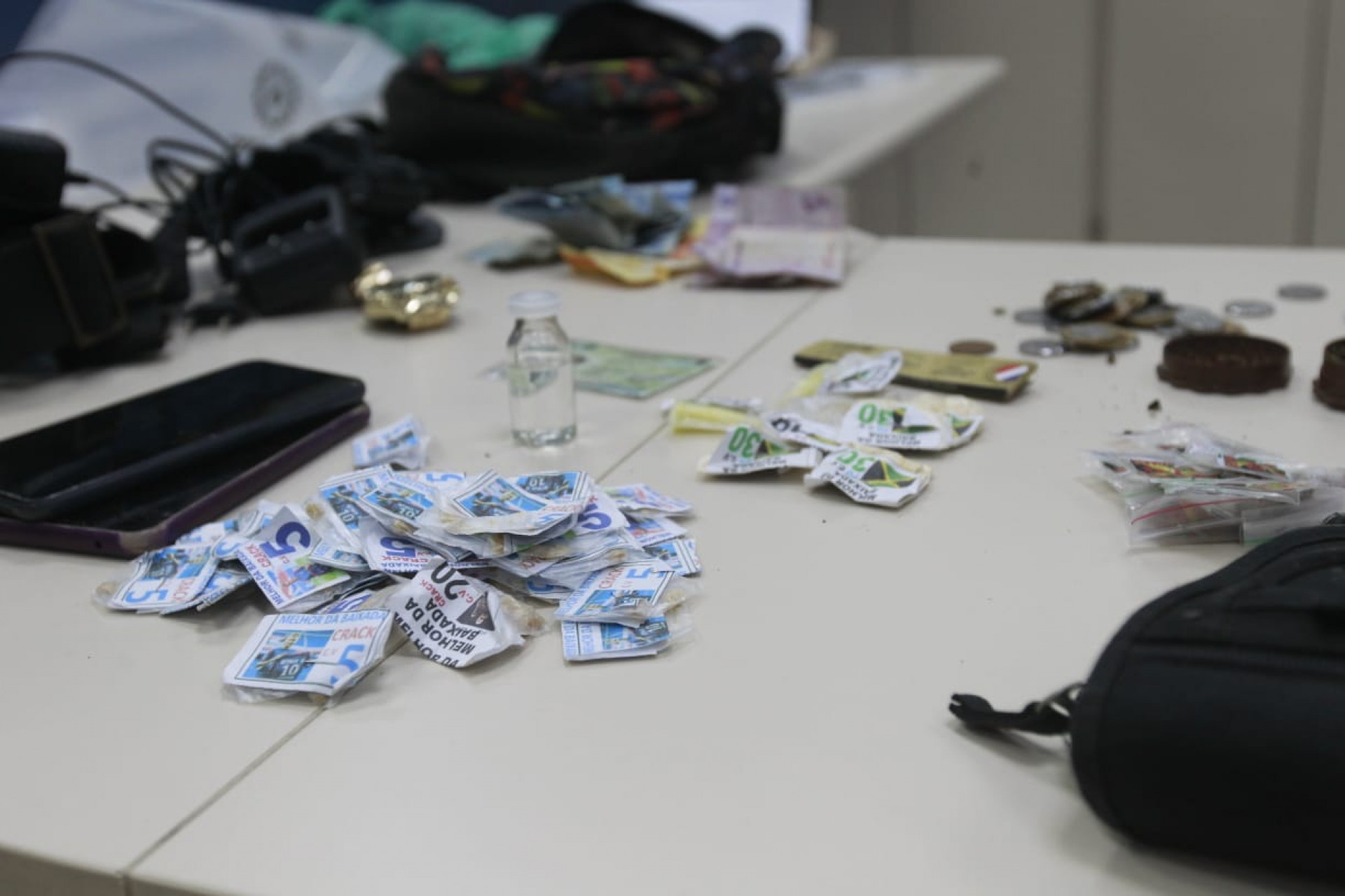 Material apreendido em operação contra 'braço' do CV em Belford Roxo - Reginaldo Pimenta/Agência O DIA