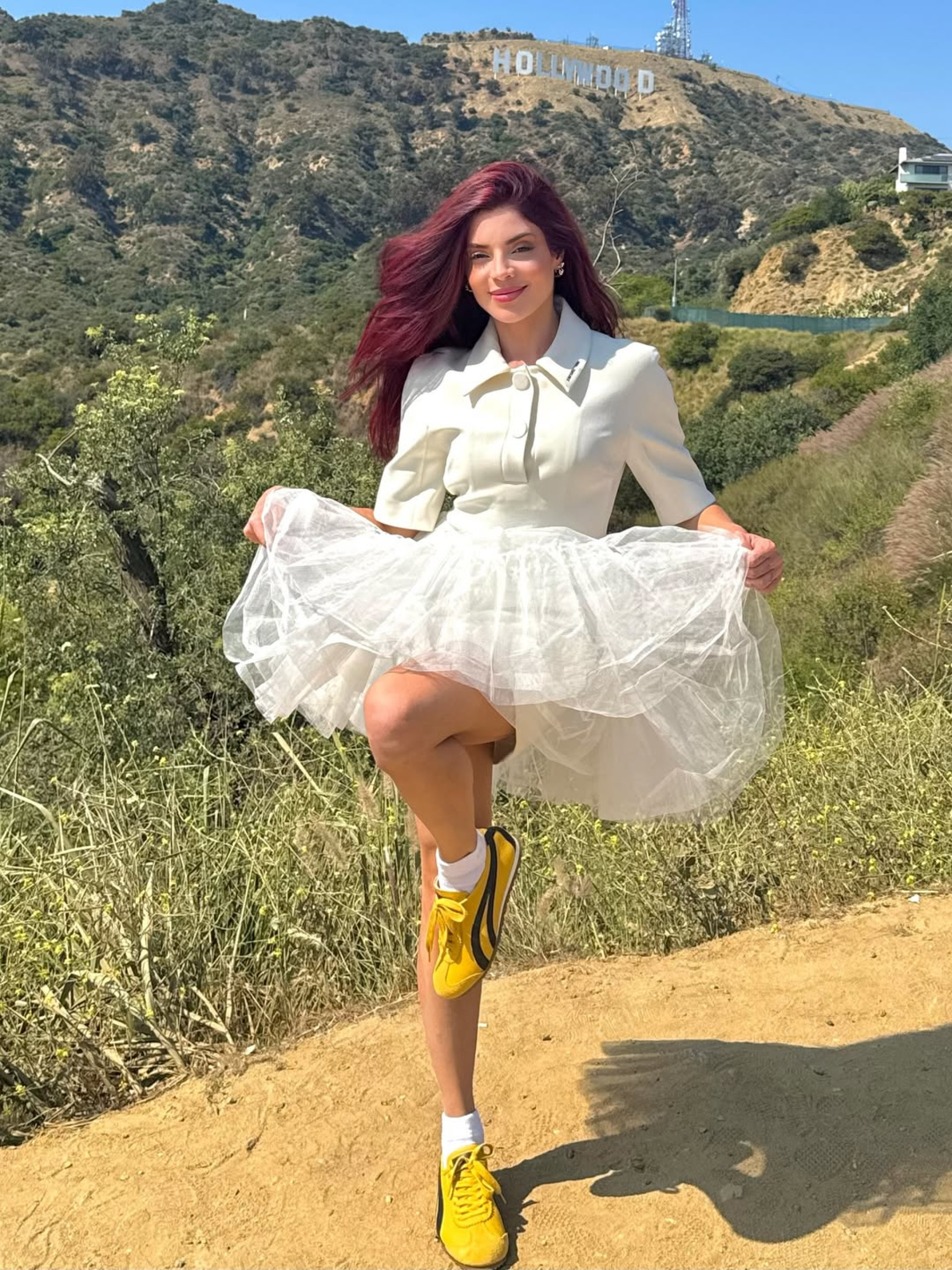 Gkay posou em frente ao letreiro de Hollywood - Reprodução/Instagram