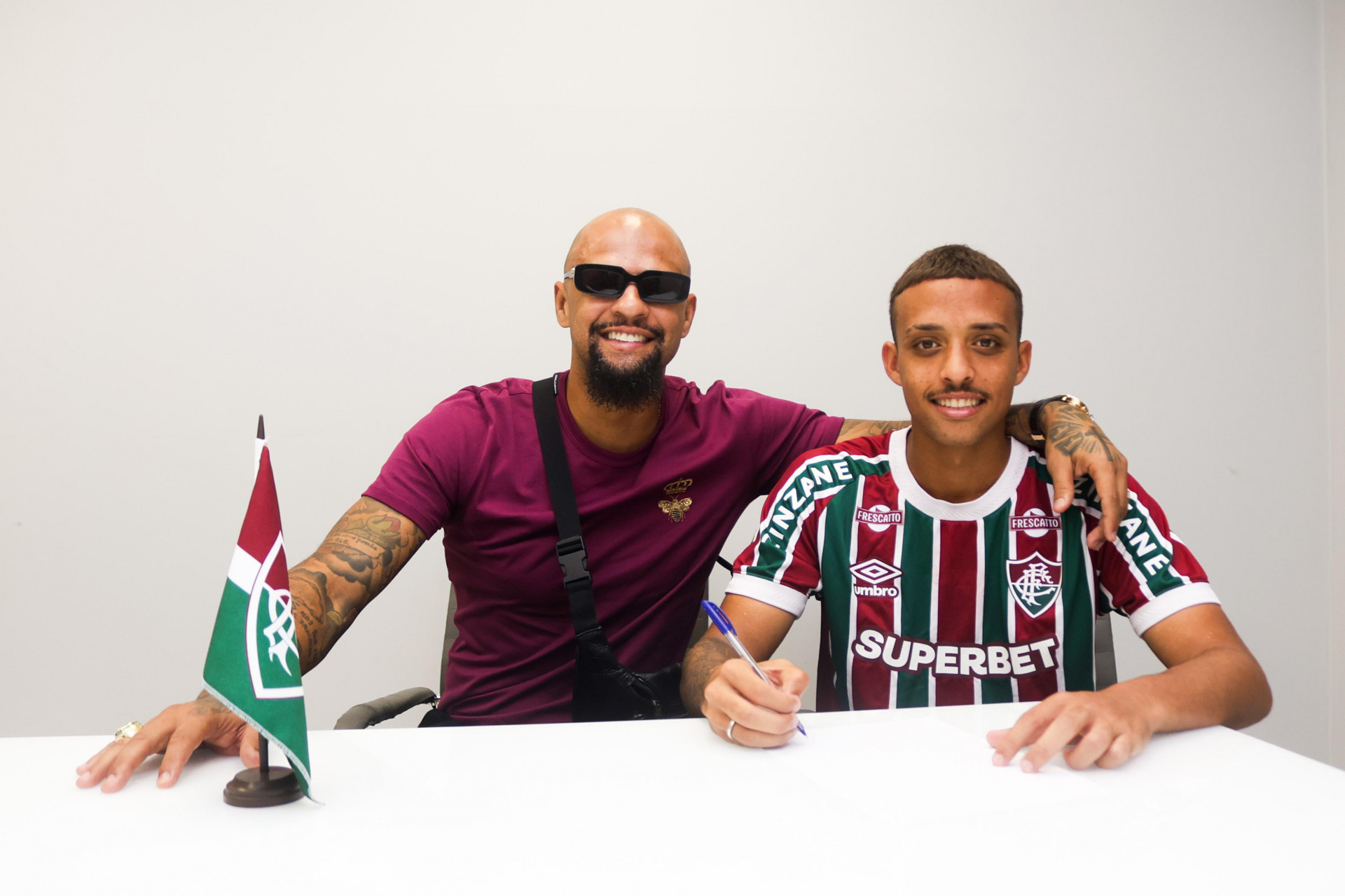 Fluminense encaminha renovação de contrato com filho de Felipe Melo