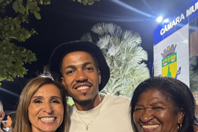 Marlon Freitas recebe homenagem da Câmara Municipal de Magé