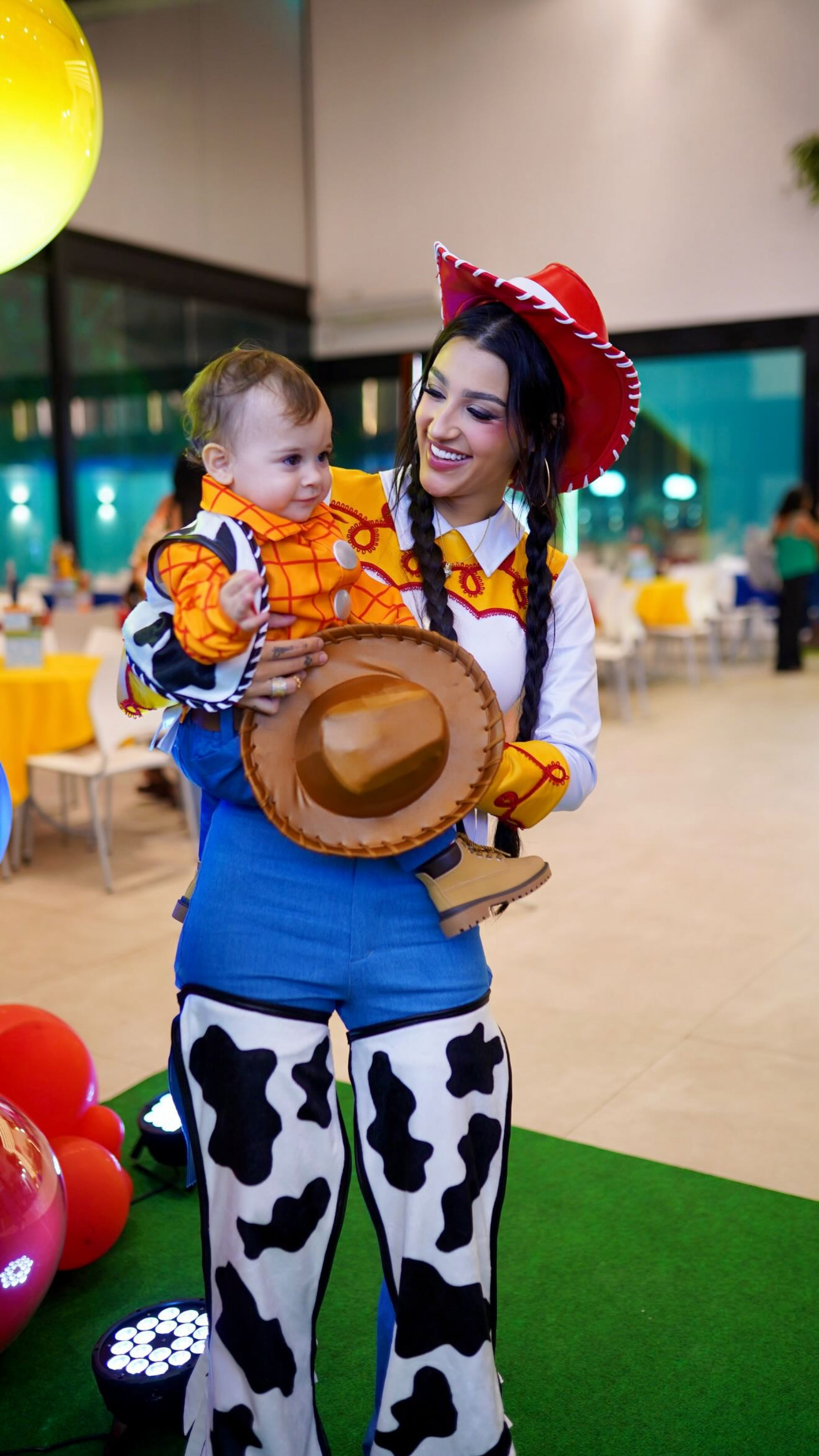 Bia Miranda celebra aniversário de 1 ano do filho com festão - Reprodução / Instagram 