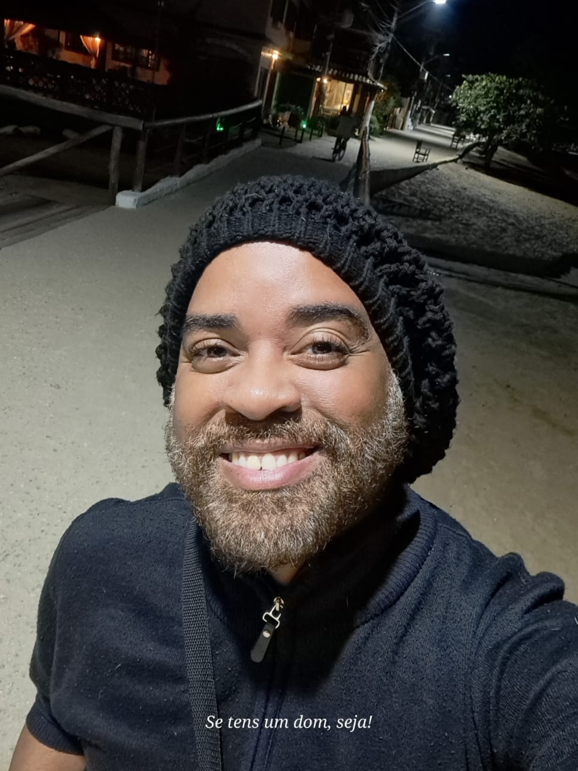 Bruno Black vem fazendo muito sucesso com seu trabalho literário - Divulgação