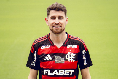 Jorginho é regularizado e fica livre para estrear pelo Flamengo