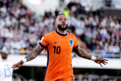 Holanda domina e vence a Finlândia na estreia nas Eliminatórias