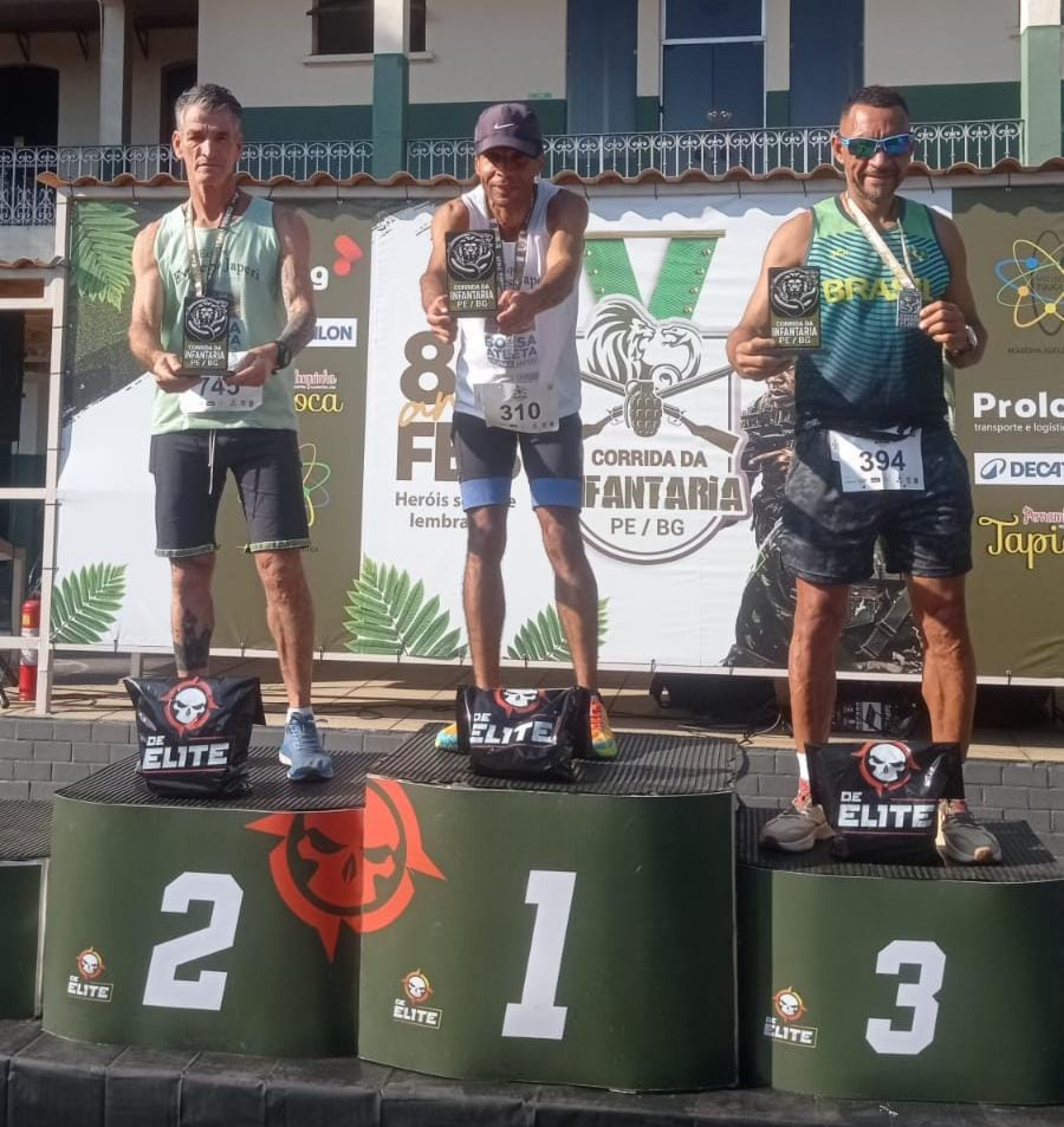 Os atletas Wendel Vidal e Carlos Alberto Moreira de Souza, da categoria 50 a 59 anos, tiveram uma performance de excelência entre os mais de 600 corredores masculinos inscritos