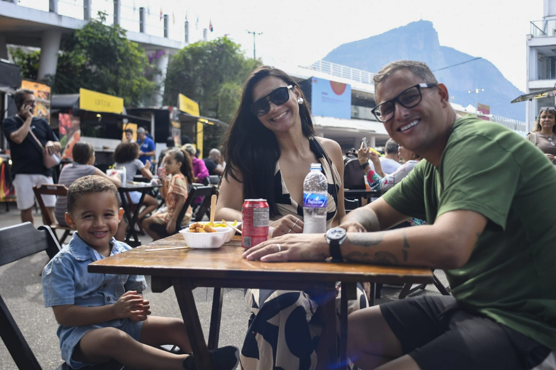 Com entrada gratuita e diversas atrações, feira reuniu mais de 100 mil pessoas no Lagoon e apresentou as potencialidades dos 92 municípios do RJ - Sylvia Freitas - Agência O Dia