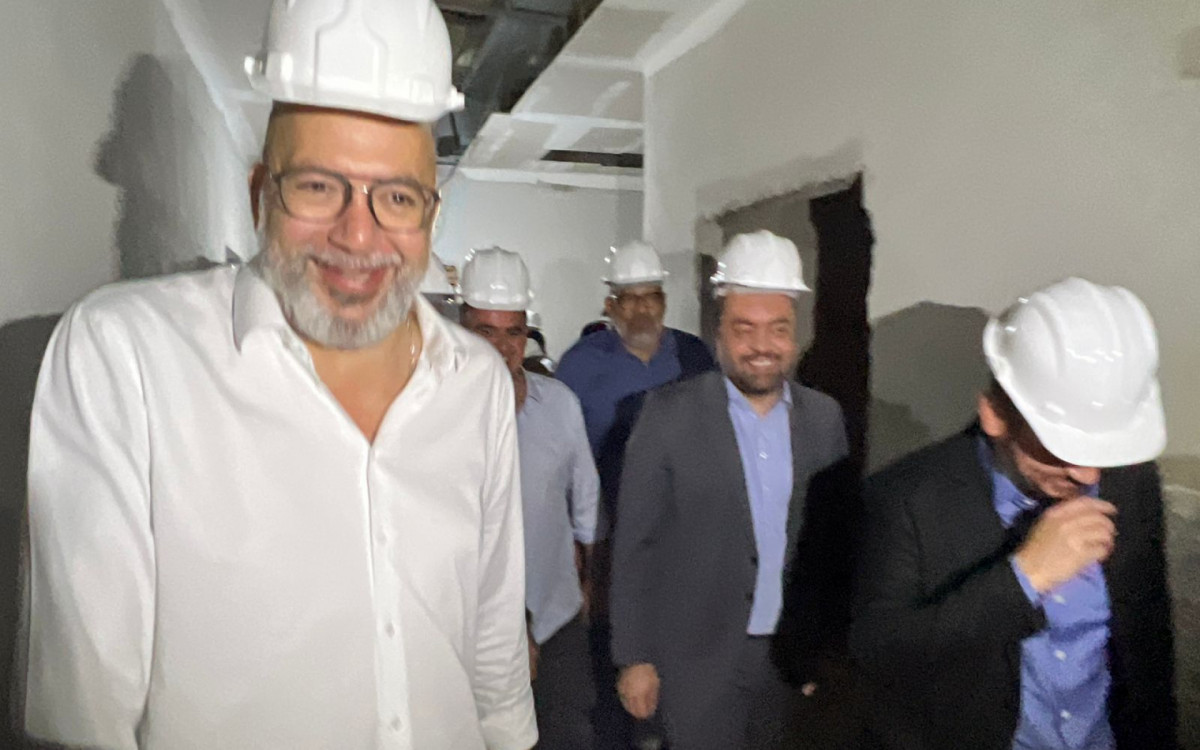 Márcio Canella, Cláudio Castro e Rodrigo Bacelar percorreram as dependências do Hospital Geral de Emergência