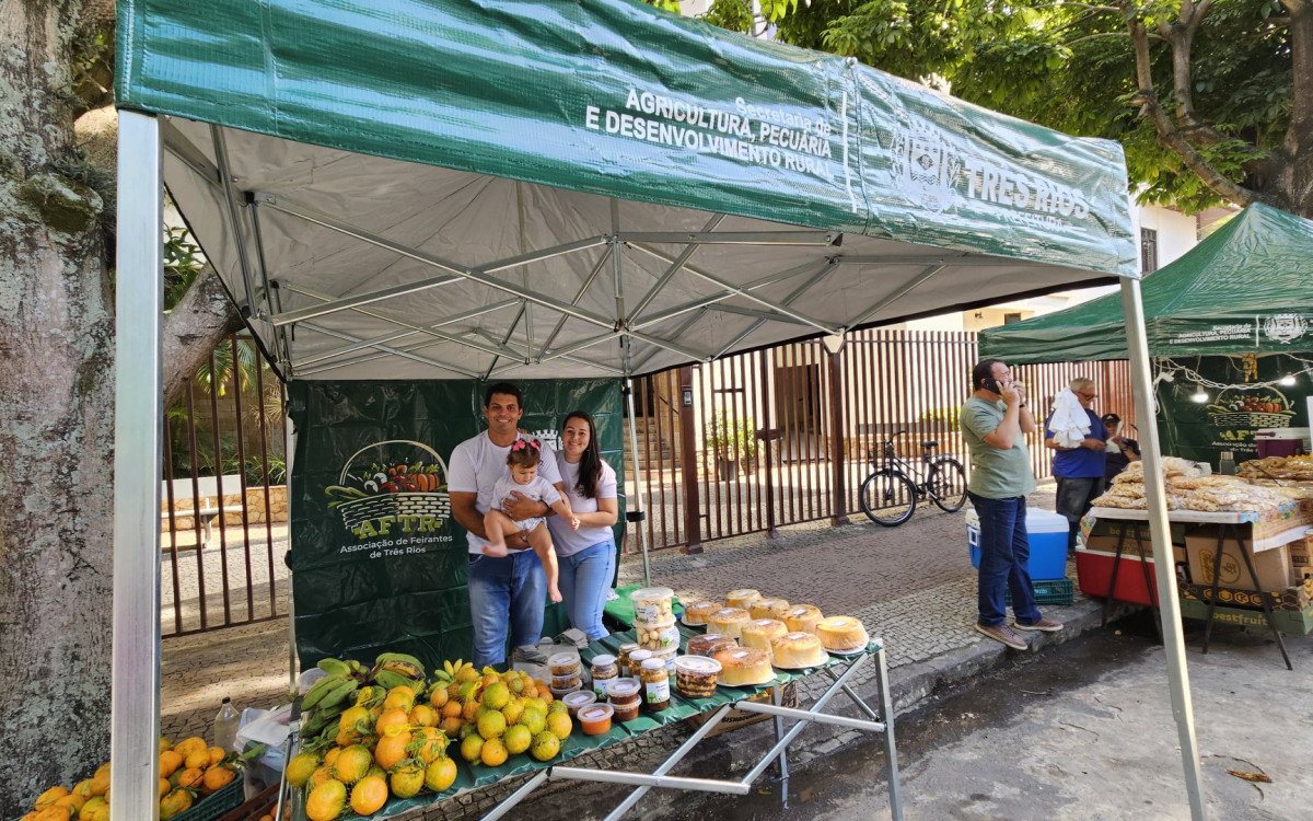 Novas barracas de feirantes