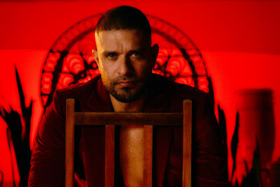 Flamenguista, Diogo Nogueira perde a paciência com torcedores do Atlético-MG durante show