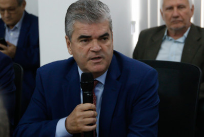 Exoneração de Reis ainda repercute