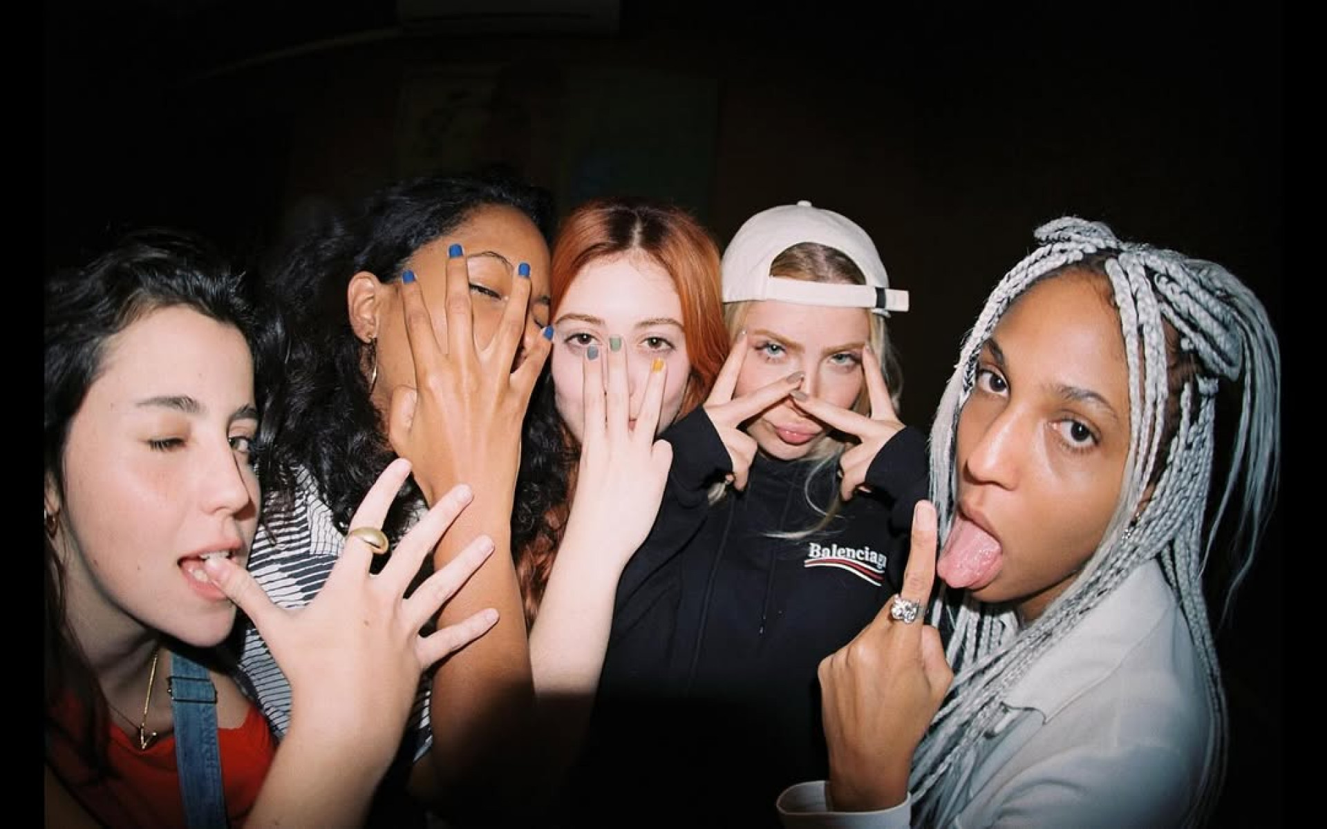 'Cinco Julias' ganhou o primeiro teaser, nesta segunda-feira (9) - Reprodução / Instagram