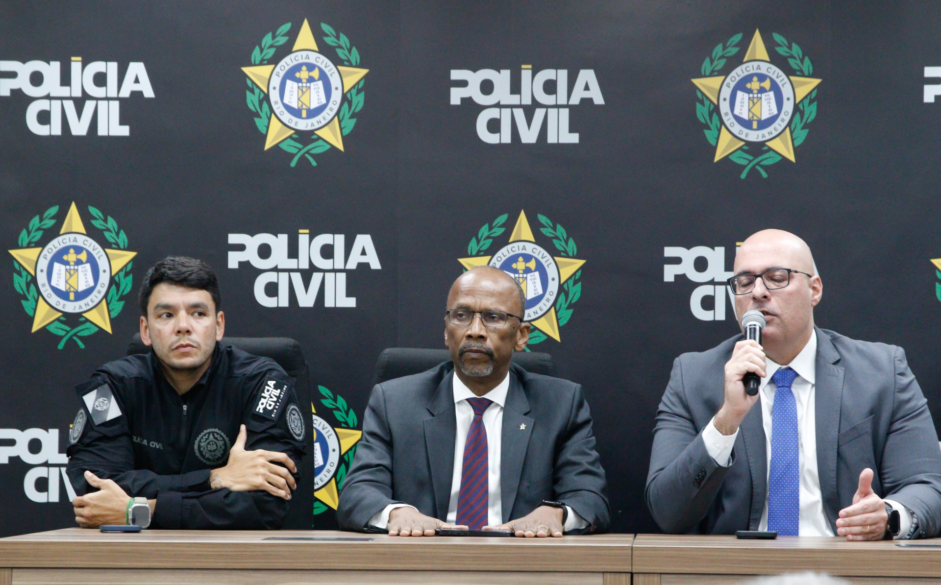 Coletiva de imprensa sobre a opera&ccedil;&atilde;o no Complexo de Israel, Zona Norte do Rio, realizada nesta ter&ccedil;a-feira (10) - &Eacute;rica Martin/Ag&ecirc;ncia O Dia