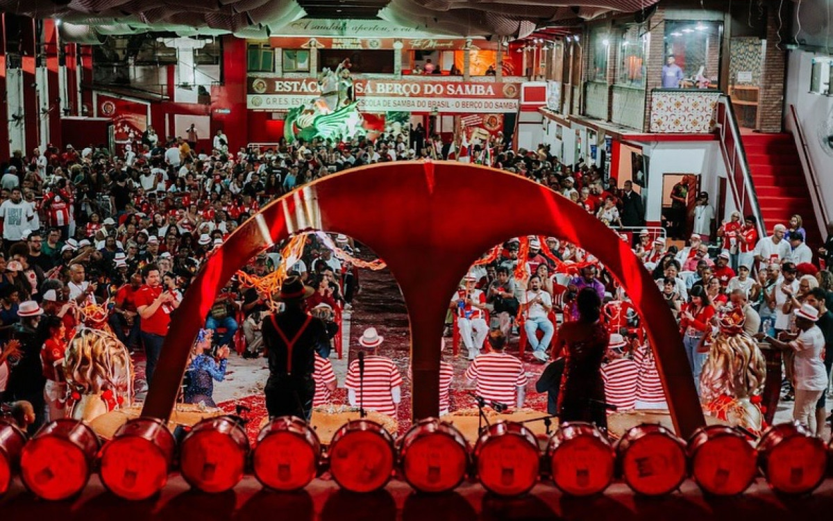 Evento da Viradouro na quadra da Estácio teve ares de superprodução 