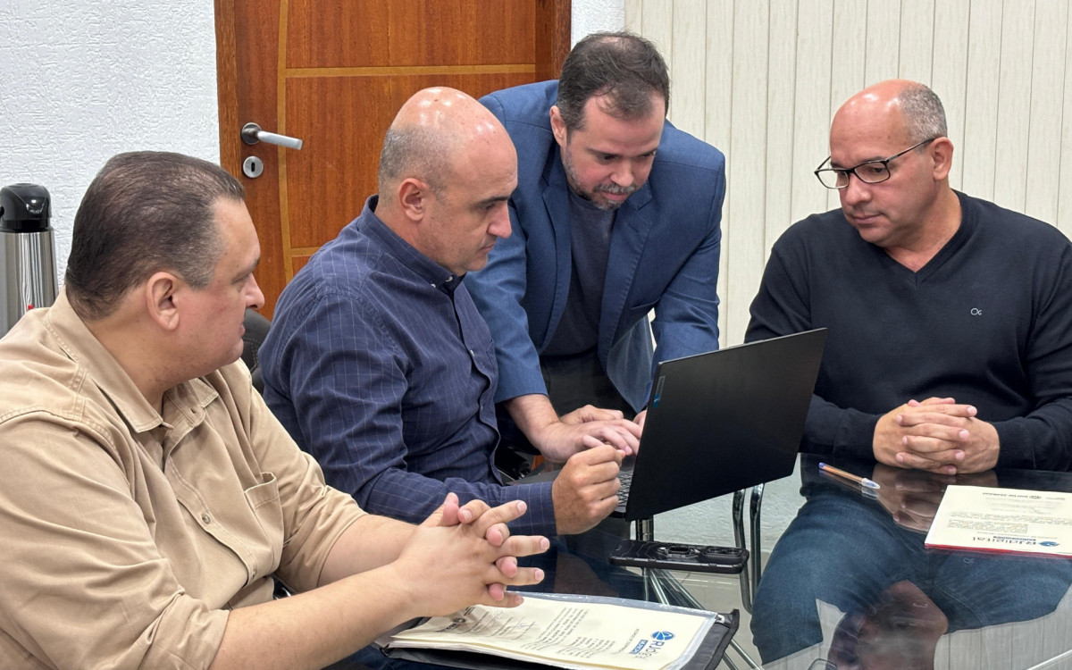 Prefeito Marcelo Magno (PL) assina termo de cooperação técnica 