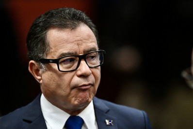 Ex-comandante da Marinha questiona penas em recurso contra condenação