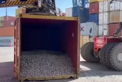 Receita apreende uma tonelada e meia de cocaína, a maior já feita no Porto de Santos em quatro anos