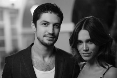 Gabriel Leone e Carla Salle esperam primeiro filho