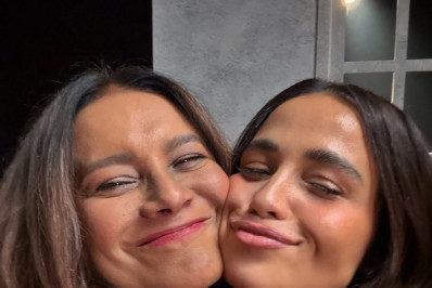 Dira Paes mostra encontro com Nanda Costa: 'Estava com saudade'